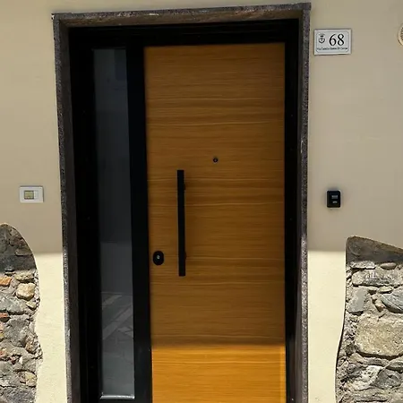 Piano Terra Nel Borgo A Circa 5 Min Dal Mare Ferienhaus