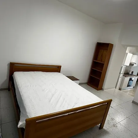 Piano Terra Nel Borgo A Circa 5 Min Dal Mare *