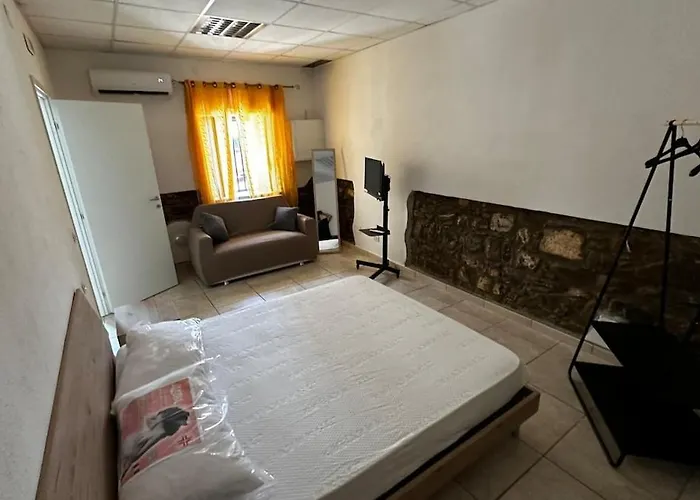 Casa de Férias Piano Terra Nel Borgo A Circa 5 Min Dal Mare *